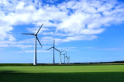 طواحين الرياح و الطاقة المتجددة